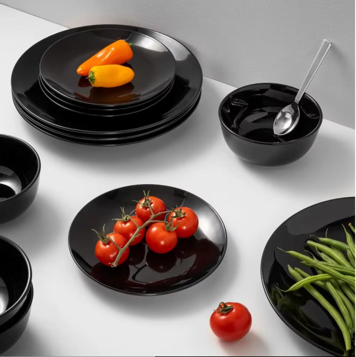 ClassiPlate™ Porcelain Dinnerware Set