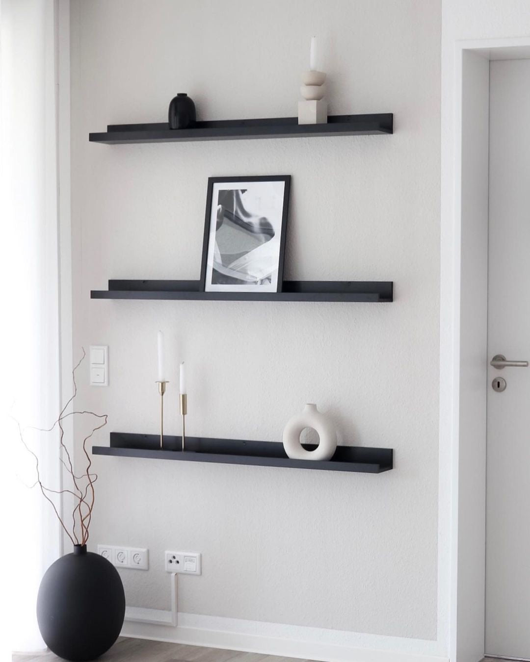 CoreShelf™ Contemporary wall shelf