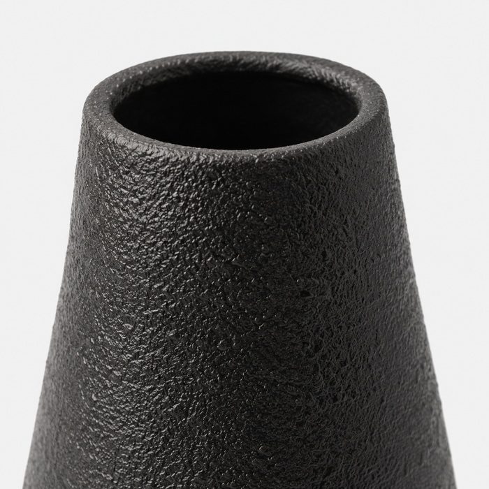 VARG Textured Ceramic Vase